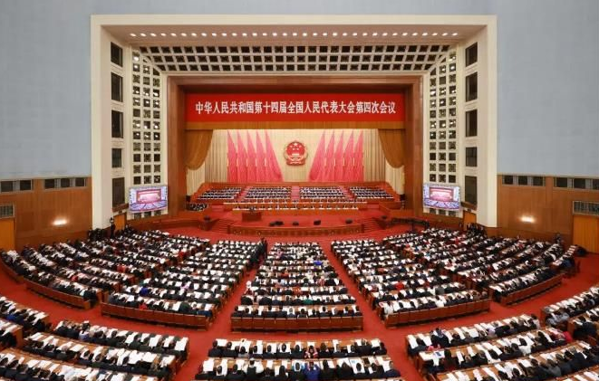 【紧跟两会】推动医疗器械高质量发展，易爱医疗与国家政策同频共振